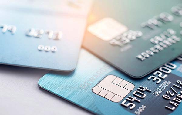 Не выводит деньги